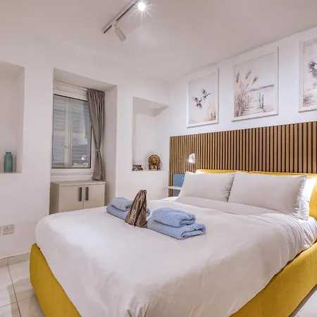 Beautiful Traditional Townhouse In The Heart Of Amif2-1 Rabat