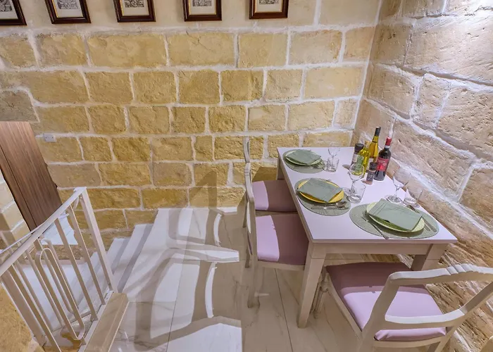 Beautiful Traditional Townhouse In The Heart Of Amif2-1 Dom wakacyjny