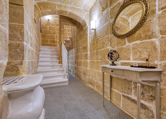 Beautiful Traditional Townhouse In The Heart Of Amif2-1 Rabat